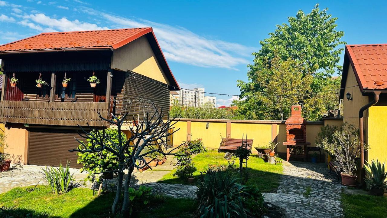 Апартаменты Leto House Тыргу-Жиу Экстерьер фото